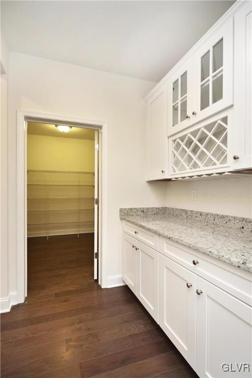 5850 Saucon Ridge Road Coopersburg, PA 18036 - Photo 10 of 32 Butler's Pantry- Photos shown are of a similar mod
