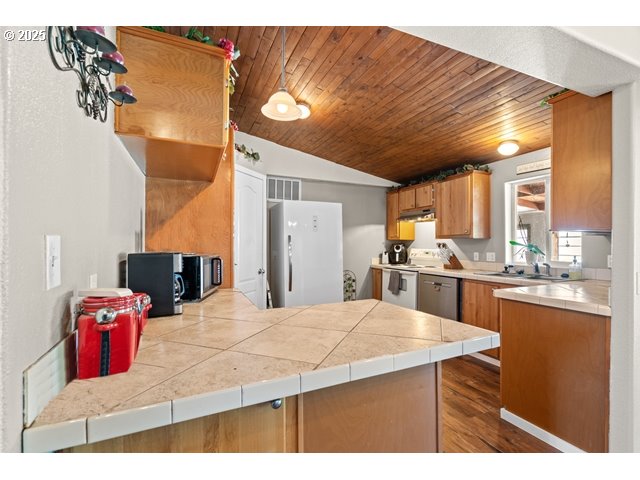 80246 South Edwards Road Hermiston, OR 97838 - Photo 11 of 48