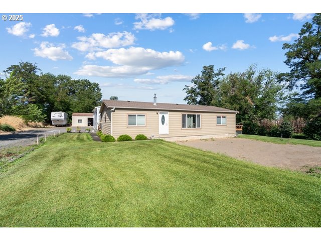 80246 South Edwards Road Hermiston, OR 97838 - Photo 3 of 48