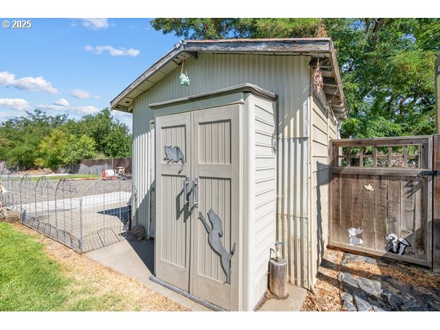 80246 South Edwards Road Hermiston, OR 97838 - Photo 40 of 48