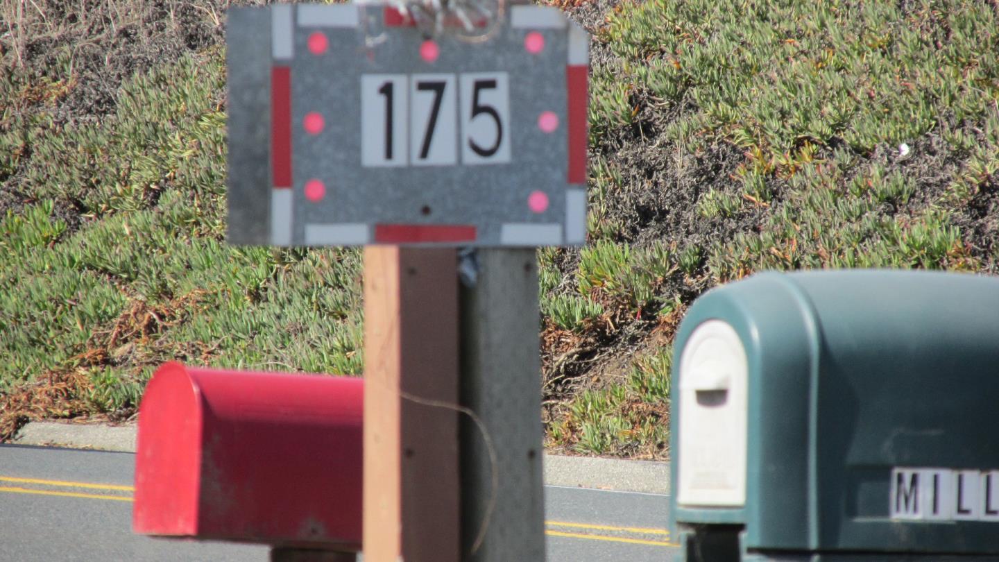 175 Highway 156 Prunedale, CA 93907 - Photo 2 of 27