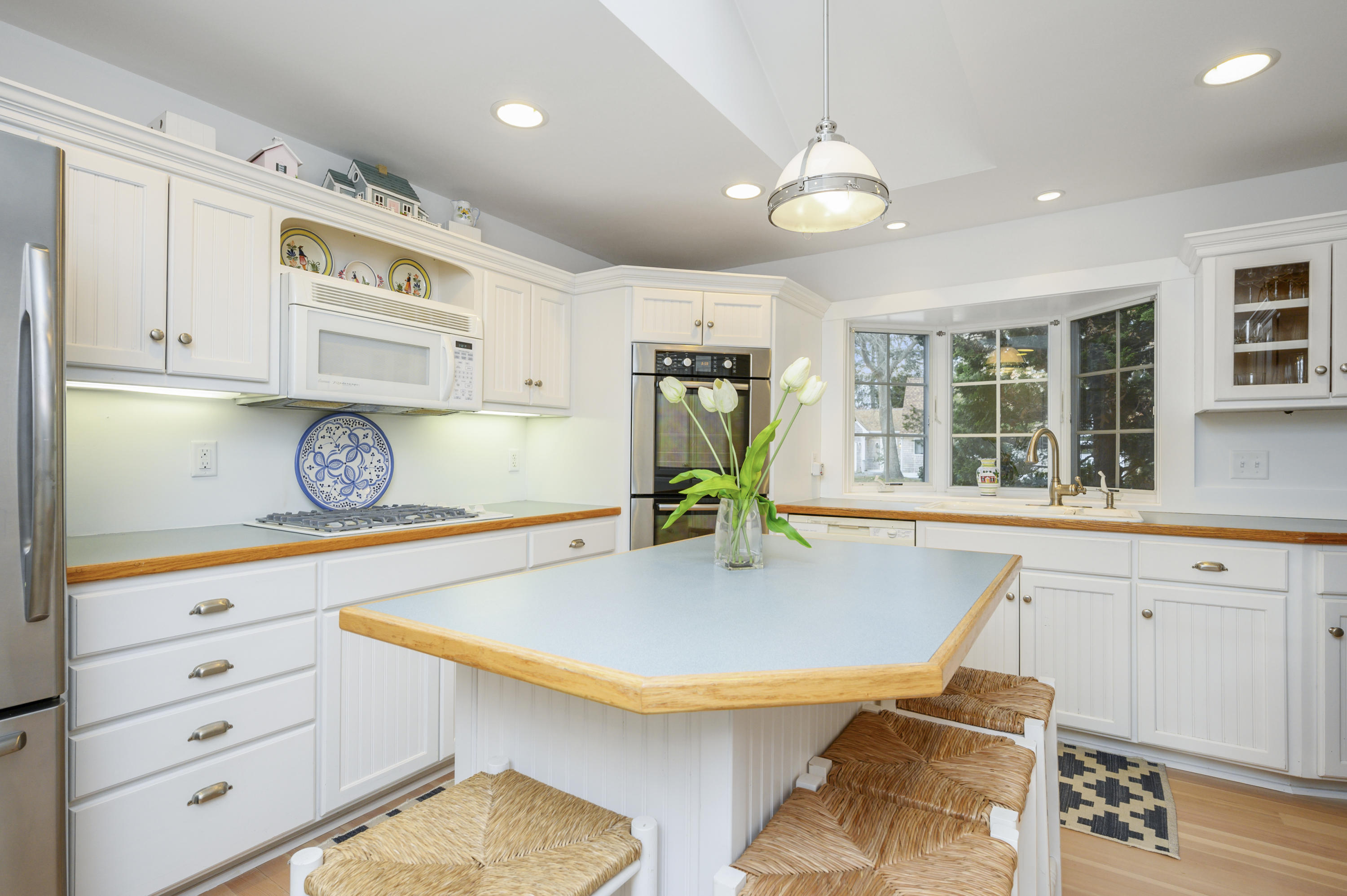 170 Wings Neck Road Pocasset, MA 02559 - Photo 14 of 41 Kitchen Island