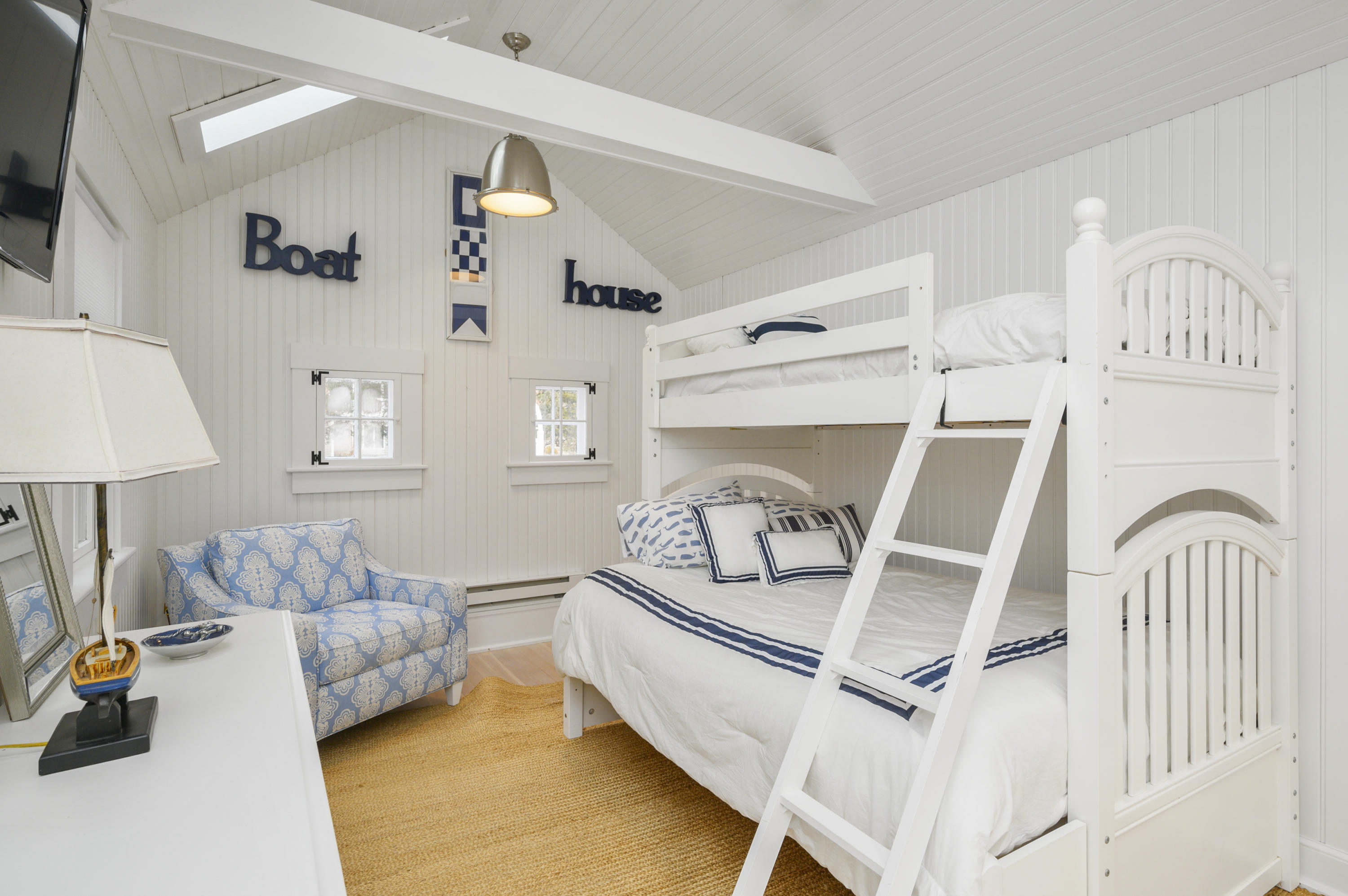 170 Wings Neck Road Pocasset, MA 02559 - Photo 27 of 41 Bunkhouse Sitting Area