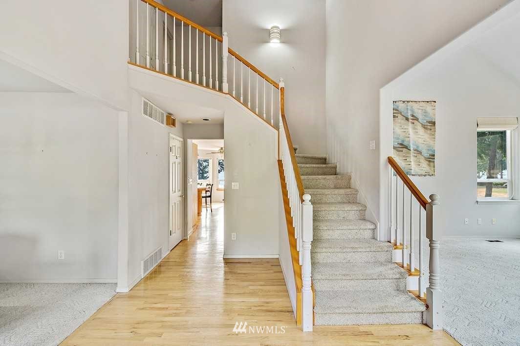 12402 South Keyport Road Northeast Poulsbo, WA 98370 - Photo 4 of 25 Gallery Image 4