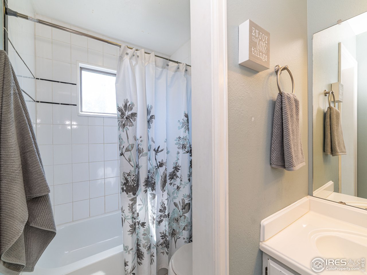 933 East Prospect Road, Unit B Fort Collins, CO 80525 - Photo 16 of 23 Full Bath