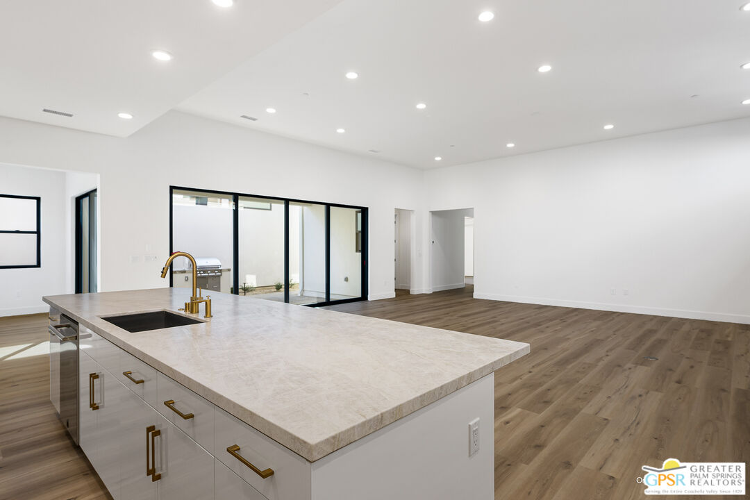 10 Heliotrope Avenue, Unit LOT #302 Rancho Mirage, CA 92270 - Photo 9 of 19