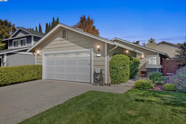 $999,950 | 2229 Delucchi Drive, Pleasanton, CA 94588