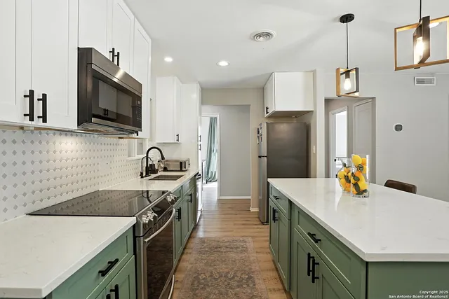 $440,000 | 619 Olney Drive, San Antonio, TX 78209