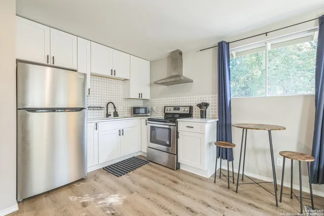 $440,000 | 619 Olney Drive, San Antonio, TX 78209