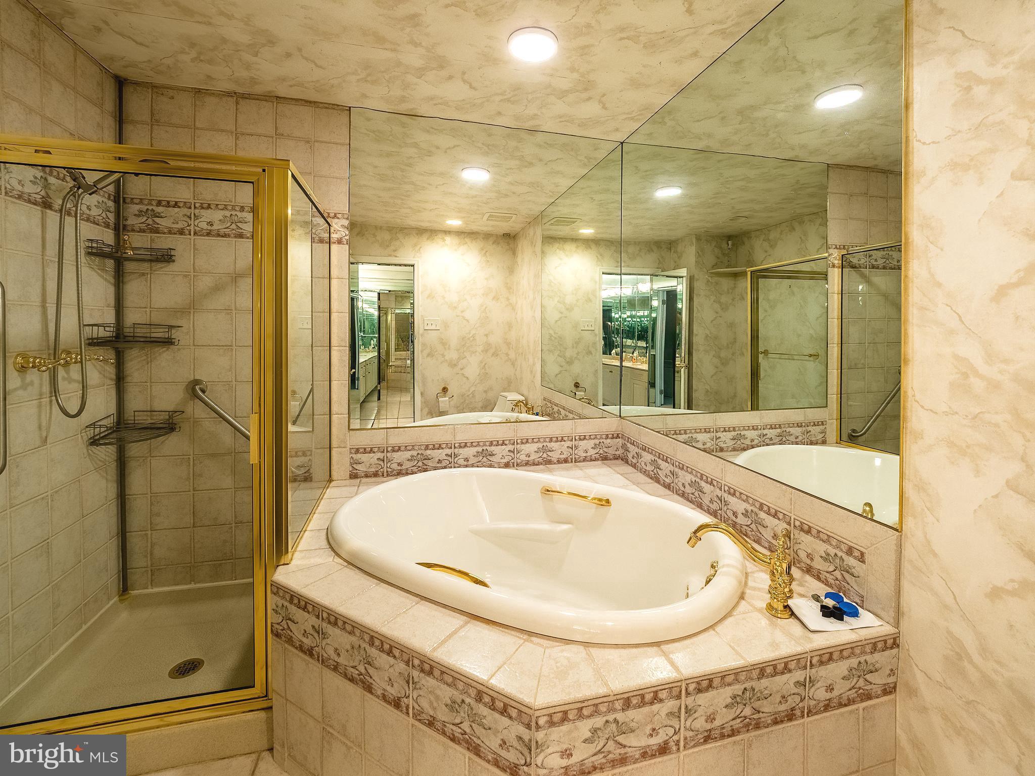 425 Kennebec Road Cherry Hill, NJ 08002 - Photo 13 of 31 Main Bathroom