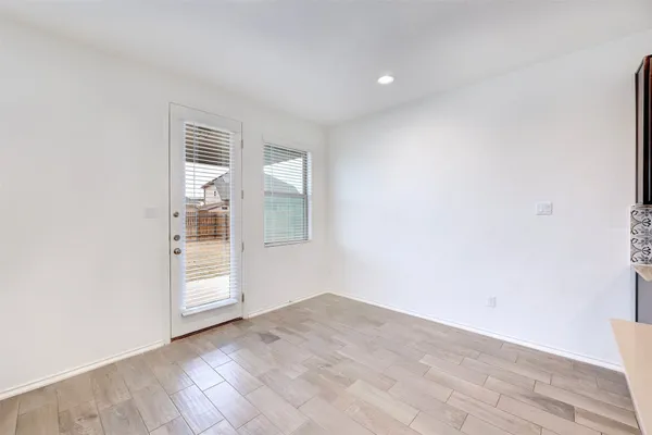 $2,495 | 307 Simmental Loop, Hutto, TX 78634