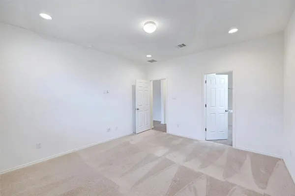 $2,495 | 307 Simmental Loop, Hutto, TX 78634