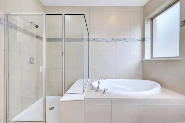 $2,495 | 307 Simmental Loop, Hutto, TX 78634