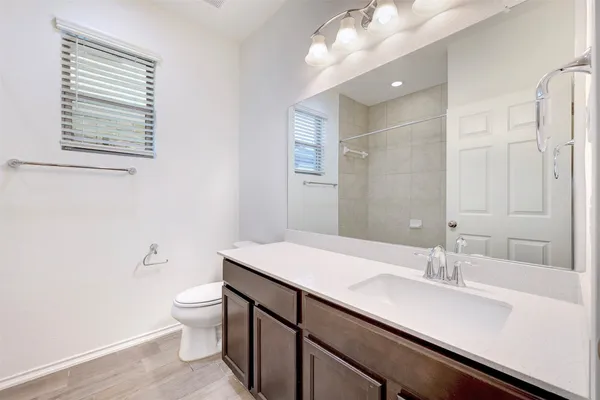 $2,495 | 307 Simmental Loop, Hutto, TX 78634