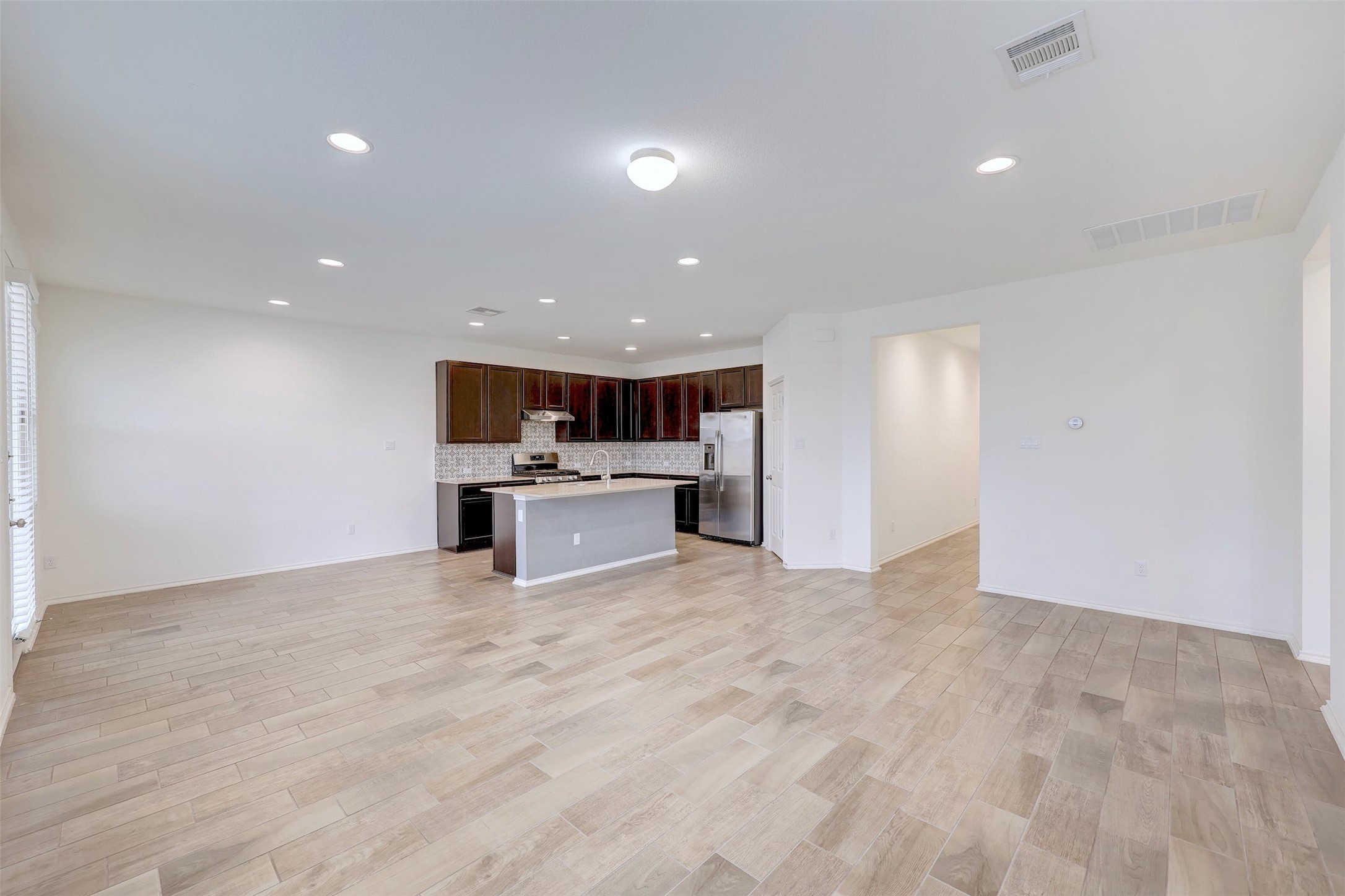 307 Simmental Loop Hutto, TX 78634 - Photo 4 of 32