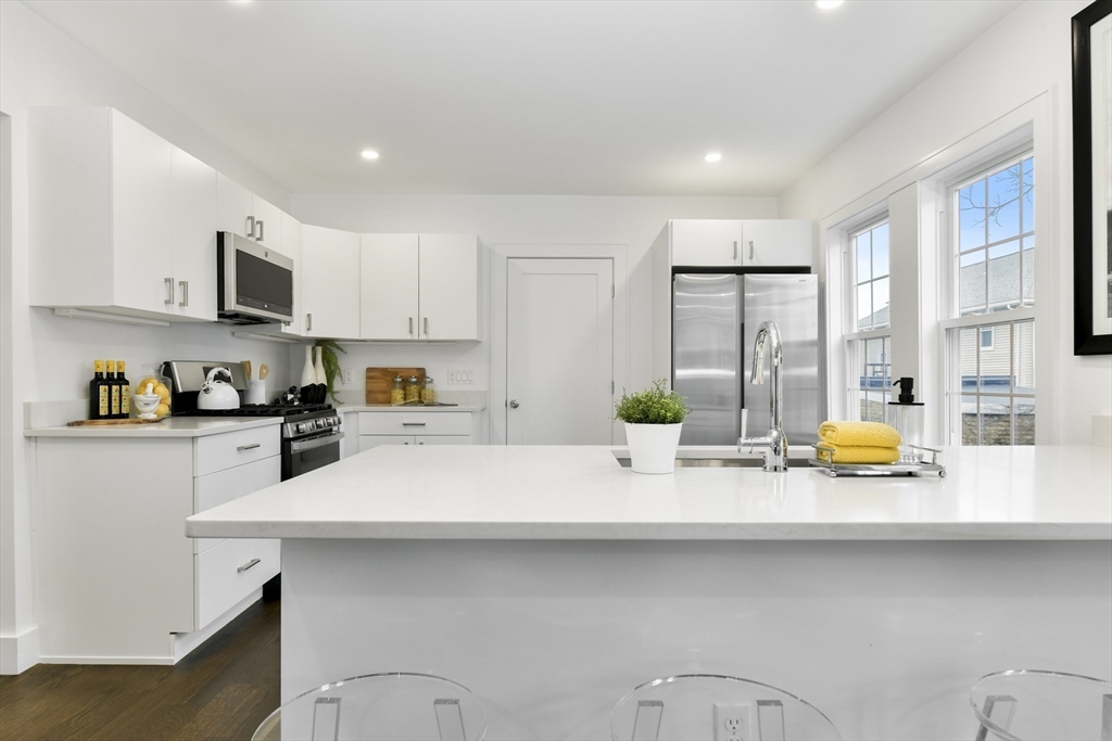 115-117 Elmer Road Boston, MA 02124 - Photo 15 of 42 Gallery Image 15