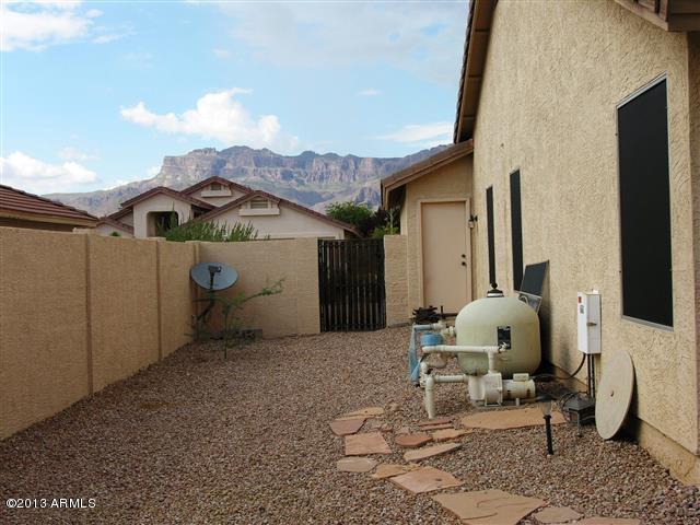4669 South Rimrock Loop Gold Canyon, AZ 85118 - Photo 50 of 61 50 West side of home has gate
