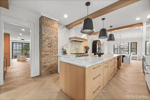 $2,500,000 | 355 Linden Street, Winnetka, IL 60093