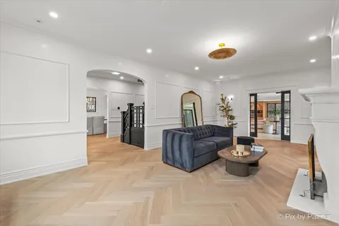 $2,500,000 | 355 Linden Street, Winnetka, IL 60093