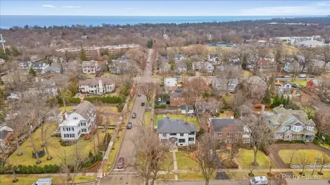 $2,500,000 | 355 Linden Street, Winnetka, IL 60093