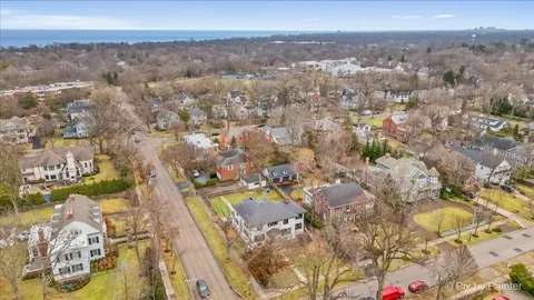 $2,500,000 | 355 Linden Street, Winnetka, IL 60093