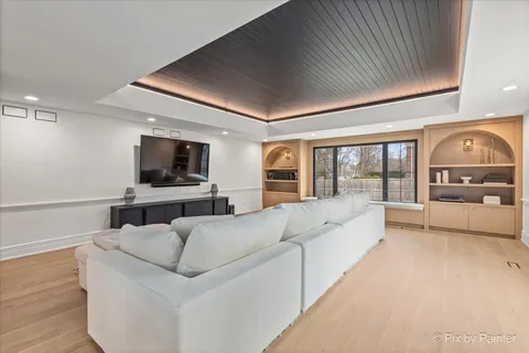 $2,500,000 | 355 Linden Street, Winnetka, IL 60093