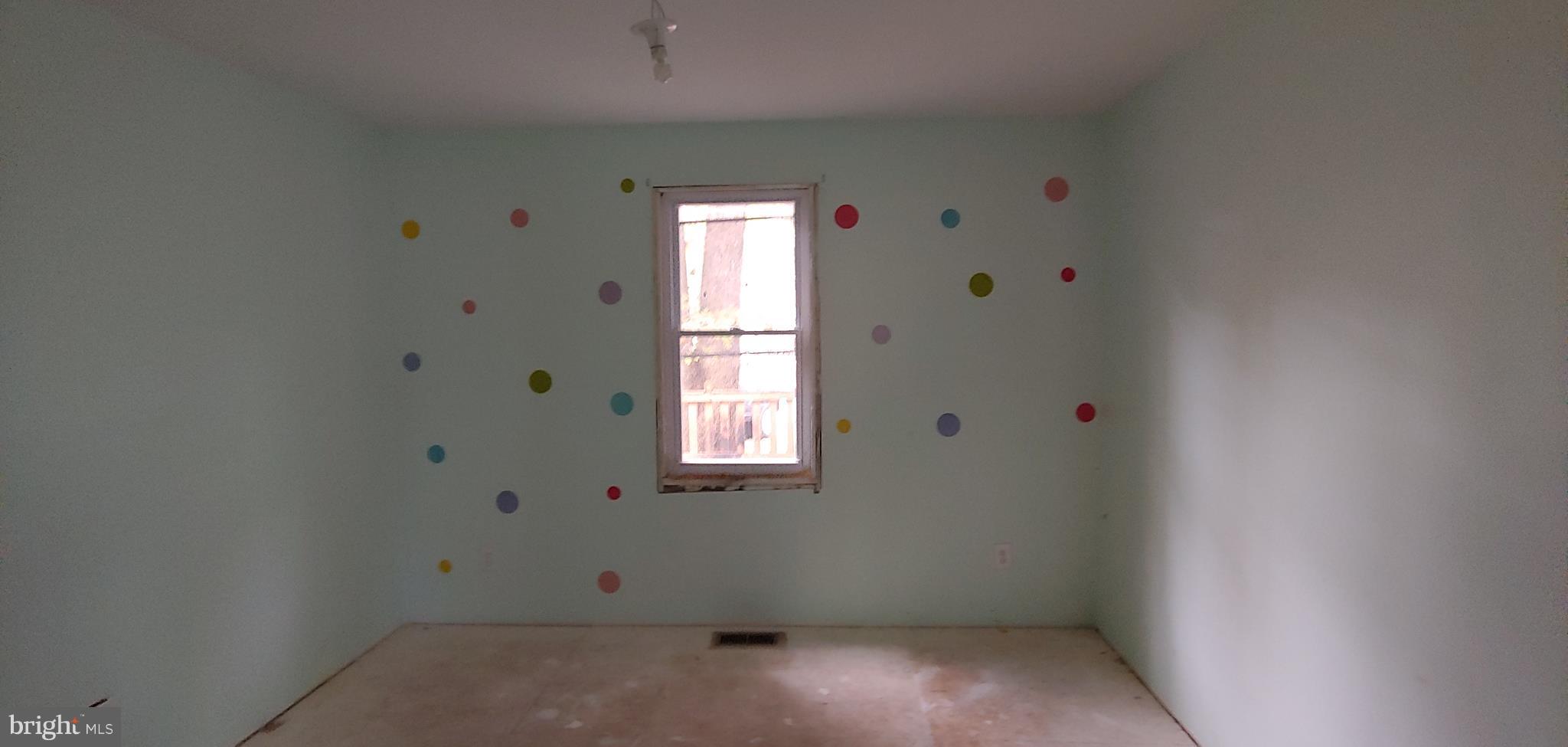 4479 Mountain Road Pasadena, MD 21122 - Photo 17 of 23 Bedroom
