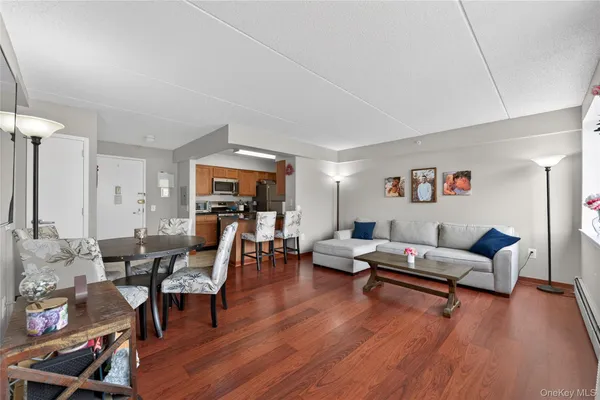 $565,000 | 333 East 119th Street, Unit 5G | East Harlem