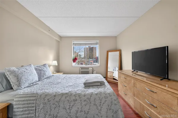 $565,000 | 333 East 119th Street, Unit 5G | East Harlem