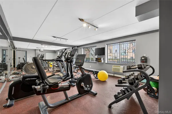 $565,000 | 333 East 119th Street, Unit 5G | East Harlem