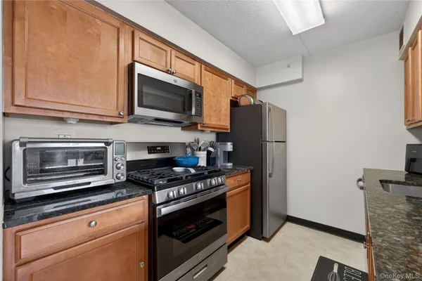 $565,000 | 333 East 119th Street, Unit 5G | East Harlem