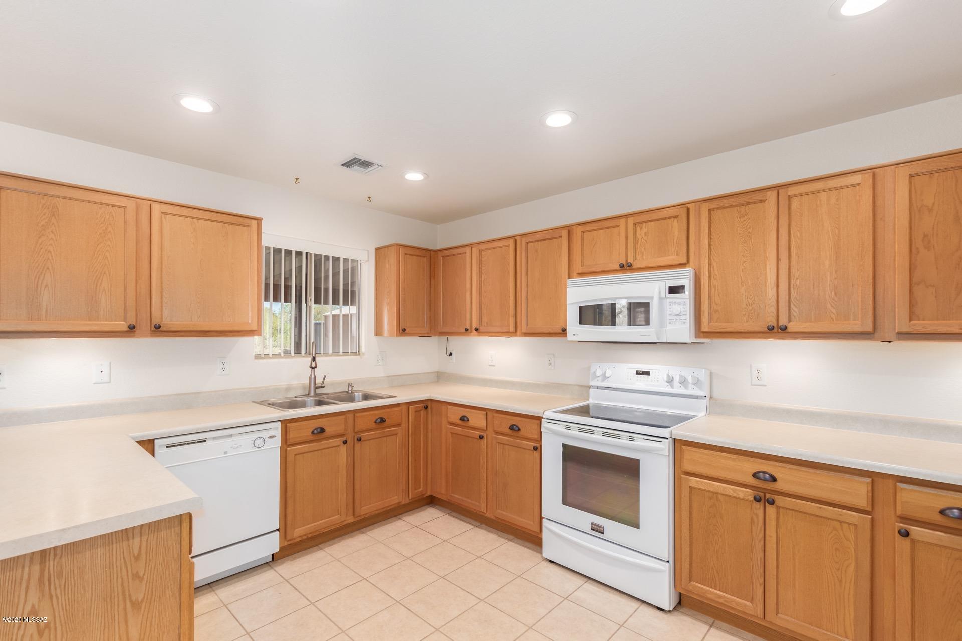 5116 North Sabi Road Marana, AZ 85653 - Photo 7 of 25 Gallery Image 7
