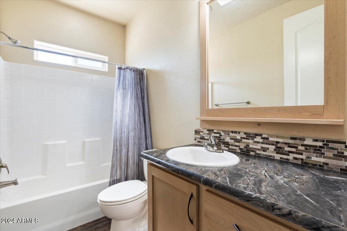 8865 East Baseline Road, Unit 753 Mesa, AZ 85209 - Photo 16 of 39 Hall Bathroom