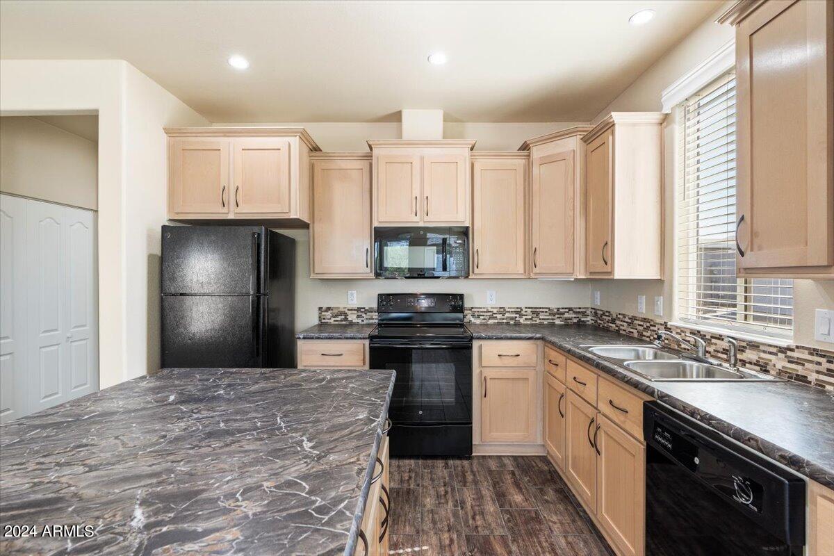 8865 East Baseline Road, Unit 753 Mesa, AZ 85209 - Photo 8 of 39 Kitchen