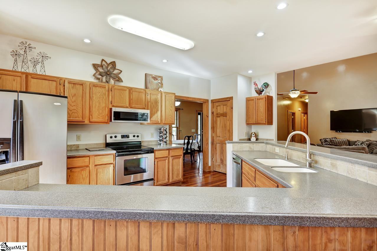 290 Sloan Road Lyman, SC 29365 - Photo 11 of 35