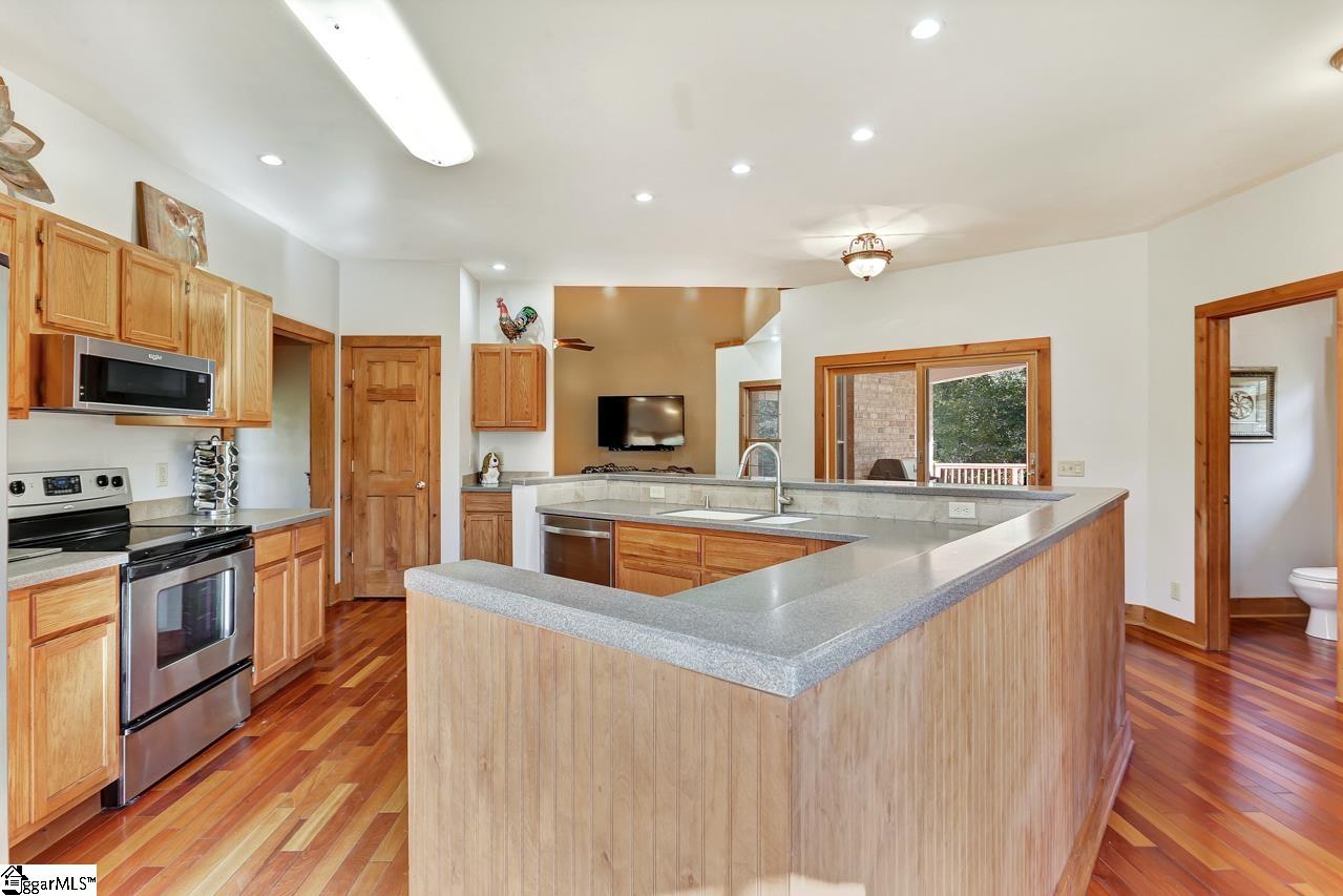 290 Sloan Road Lyman, SC 29365 - Photo 10 of 35