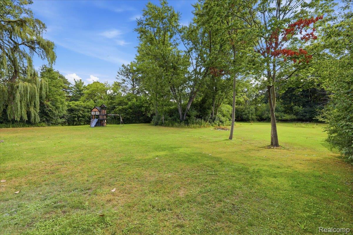 1360 Hemmeter Road Saginaw, MI 48638 - Photo 51 of 55 52-IMG_3244.jpg