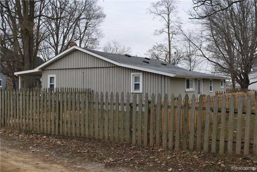 3245 Baldwin Road Metamora, MI 48455 - Photo 5 of 38