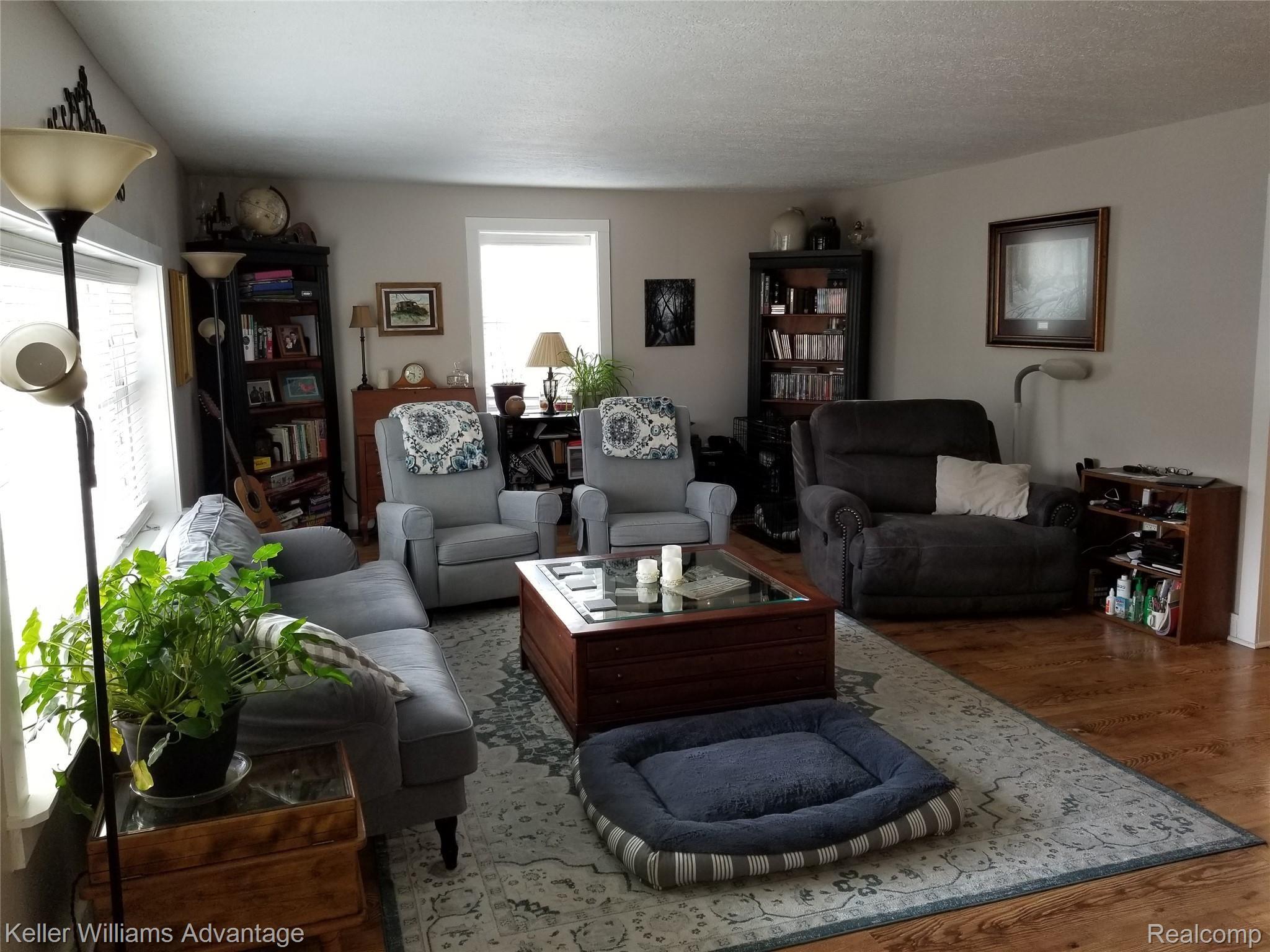 10997 East Prior Road Durand, MI 48429 - Photo 10 of 66 LR2.jpg