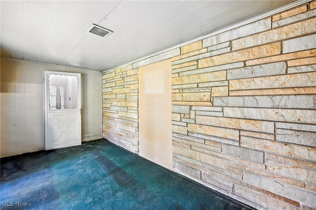8028 Mines Road Southeast Warren, OH 44484 - Photo 21 of 50 Gallery Image 21