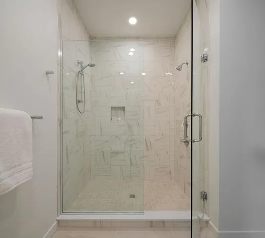 $9,250 | 100 West Drive, Excelsior, MN 55331