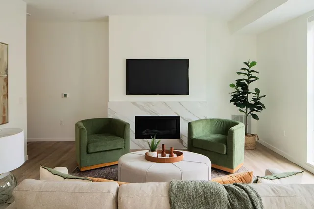 $9,250 | 100 West Drive, Excelsior, MN 55331