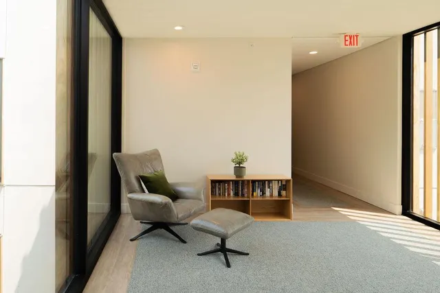 $9,250 | 100 West Drive, Excelsior, MN 55331