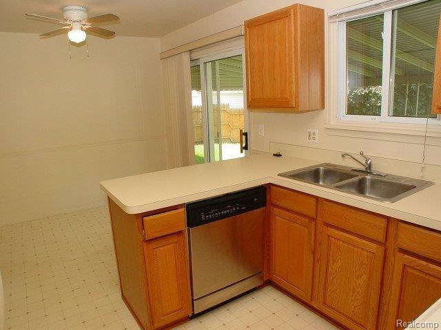 499 South Sheldon Road Plymouth, MI 48170 - Photo 4 of 12 Kitchen to Breakfast Area