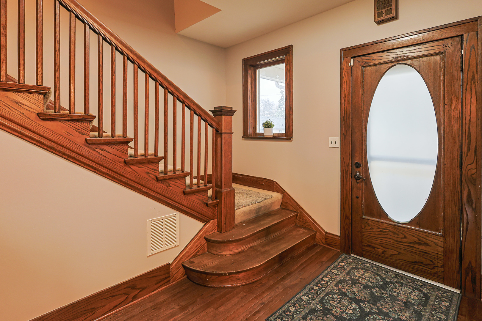 453 Orchard Street Elgin, IL 60123 - Photo 7 of 22