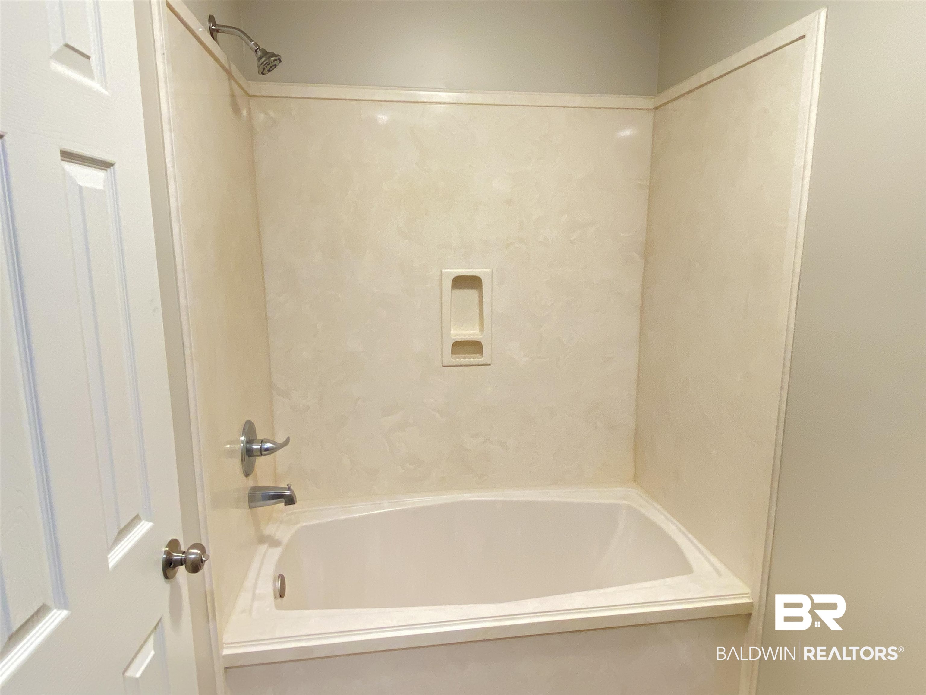 12150 Lee Bishop Road Irvington, AL 36544 - Photo 18 of 26 Bathroom with bathtub / shower combination