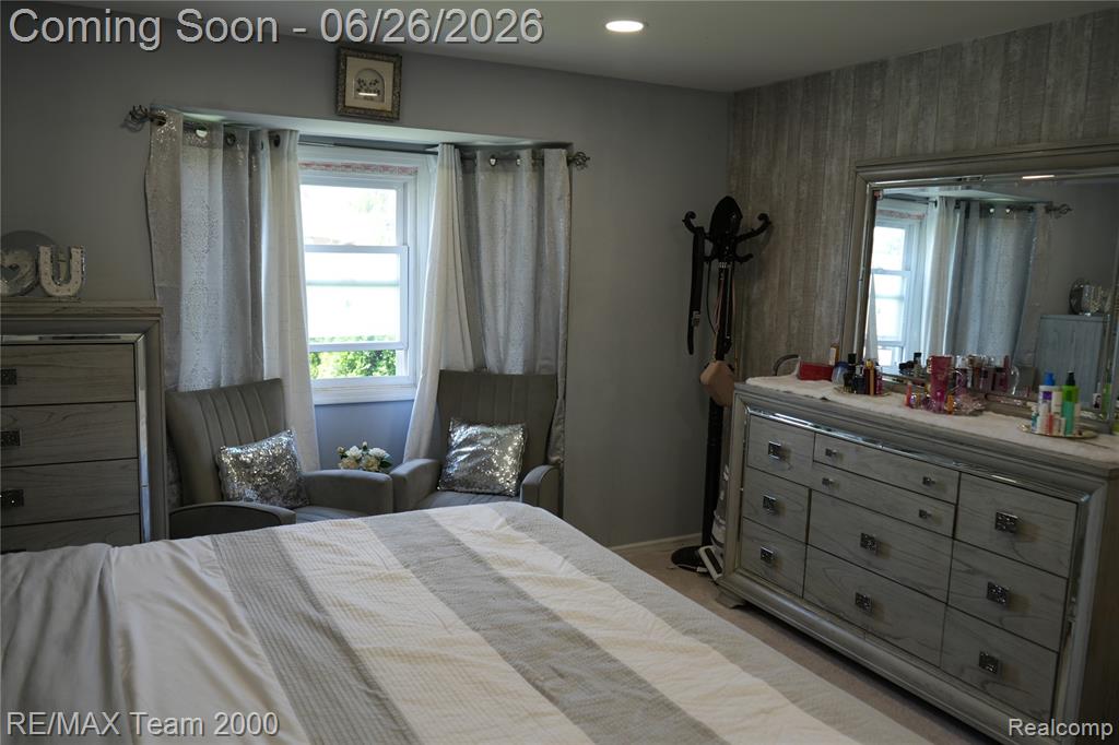 6426 Chase Road Dearborn, MI 48126 - Photo 11 of 35
