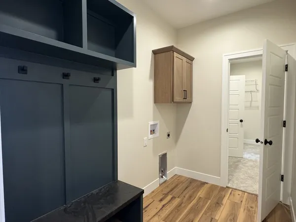 $469,900 | 4743 Willow Circle, Davenport, IA 52806
