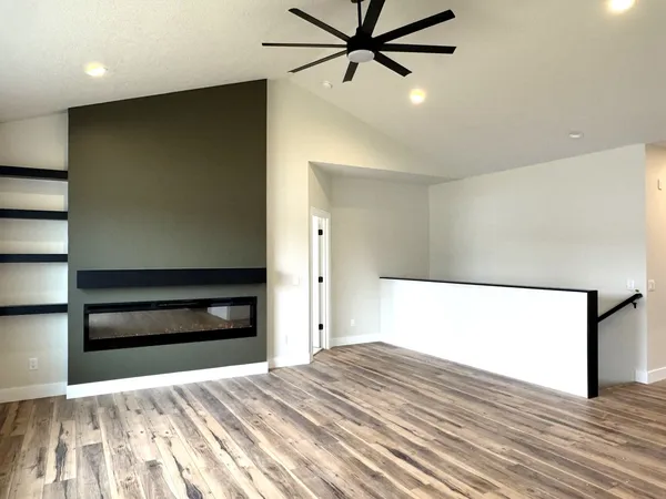 $469,900 | 4743 Willow Circle, Davenport, IA 52806