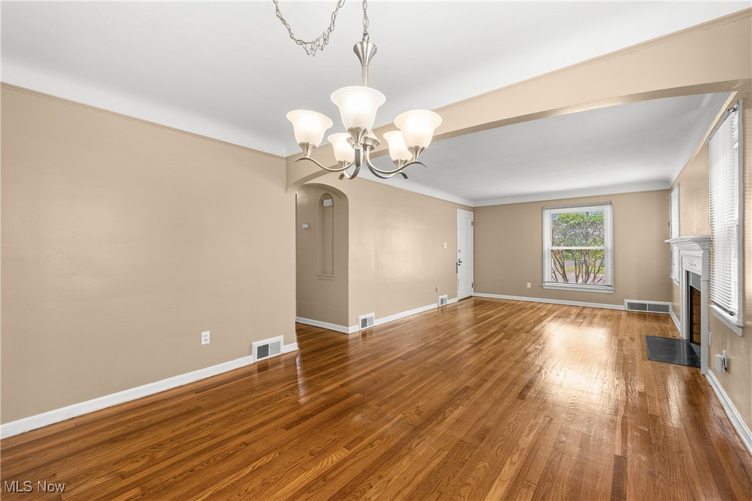 13574 Cedar Road Cleveland, OH 44118 - Photo 5 of 39